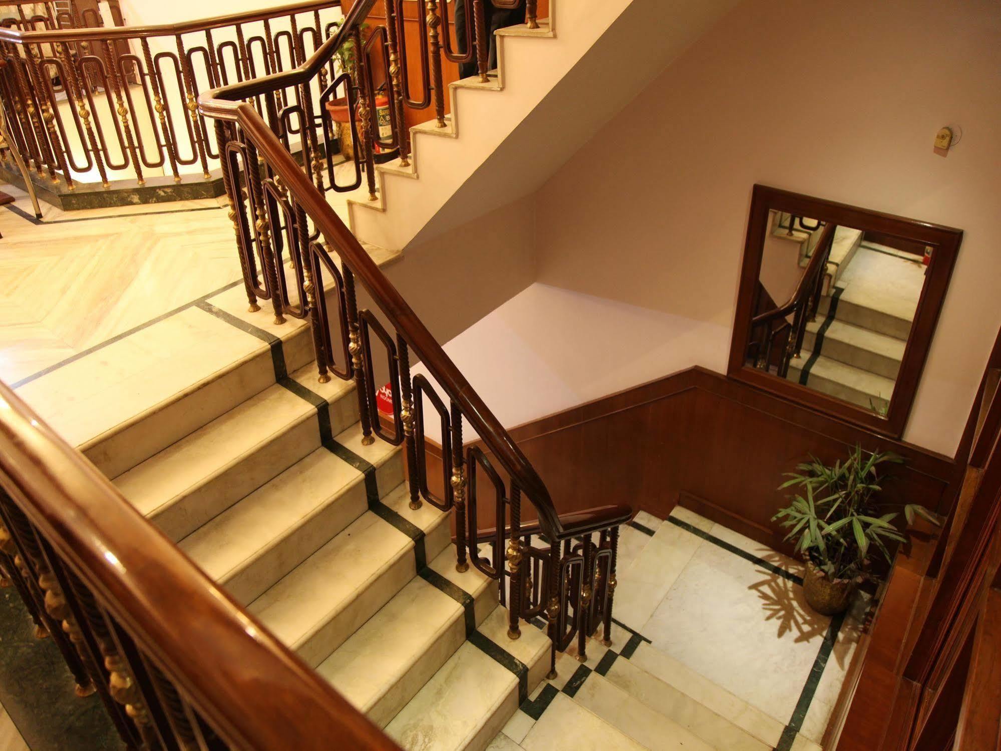 Hotel Imperial House Αλλαχαμπάντ Εξωτερικό φωτογραφία